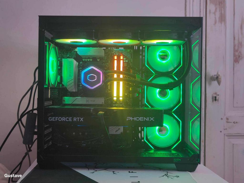 High end gaming pc RTX 5070 ti ryzen 7 9800x3d, Computers en Software, Ophalen, Zo goed als nieuw, Gaming