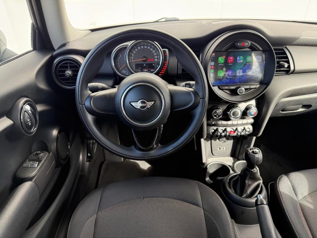MINI COOPER ONE 1.2 F56 - CARPLAY - AIRCO - ZETELVERWARMING, Auto's, Voorwielaandrijving, 1198 cc, Beige, Bedrijf