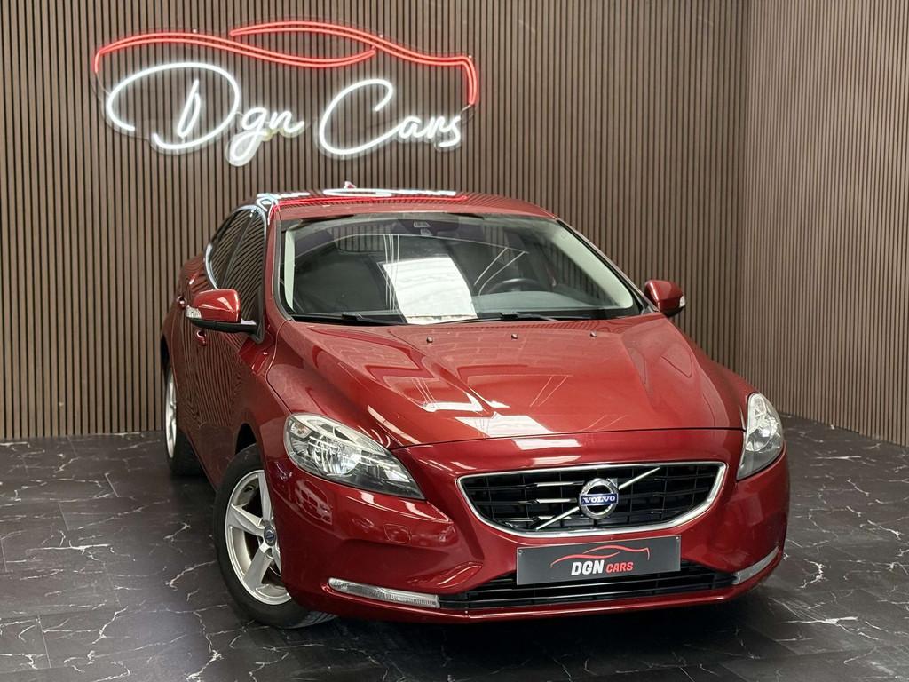 Volvo V40 V40 1.6 D2 Ocean Race Powershift (bj 2014), Auto's, Volvo, Automaat, Zwart, 4 cilinders, Leder