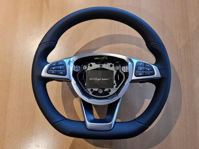 Volant d'un Mercedes E-Klasse, Neuf, 3 mois de garantie, -, -
