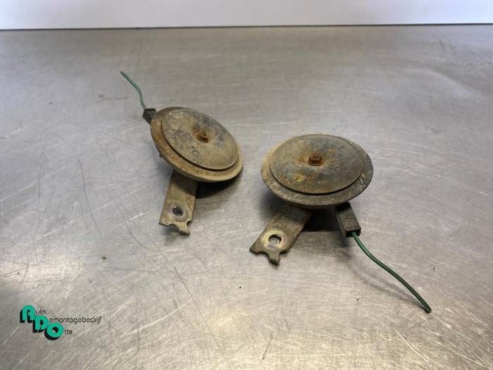 Klaxon d'un Mitsubishi Pajero (Pajero 00-), -, 3 mois de garantie, Utilisé, Mitsubishi