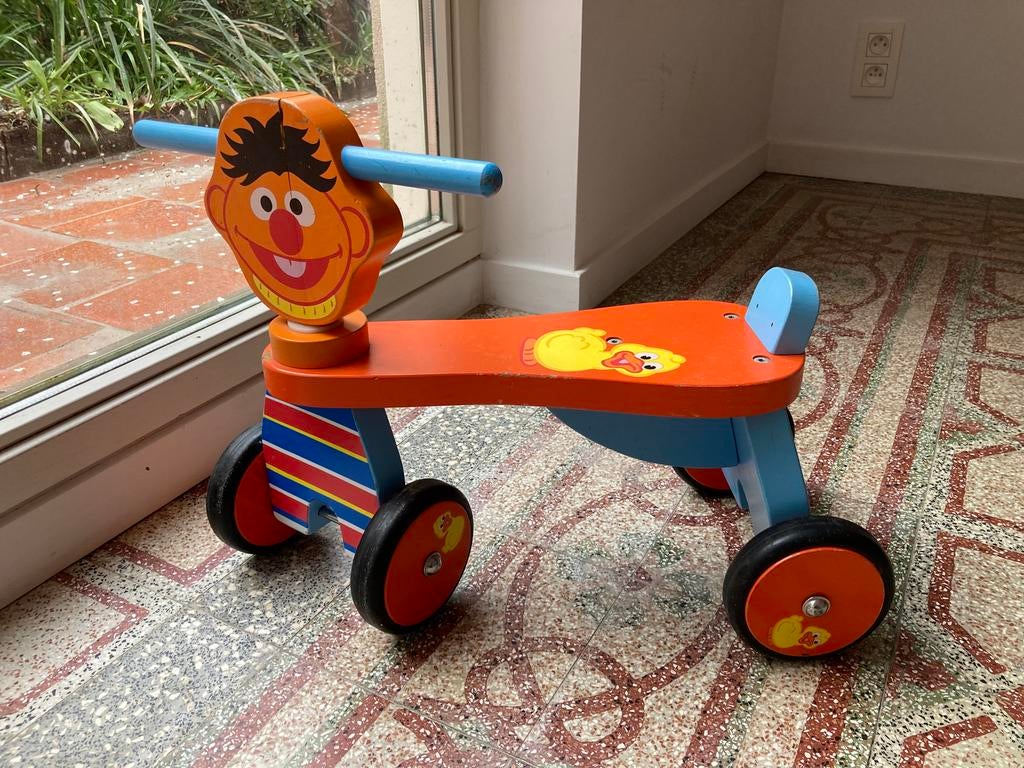 Prachtig houten loopfietsje voor een peuter, Ophalen, Gebruikt