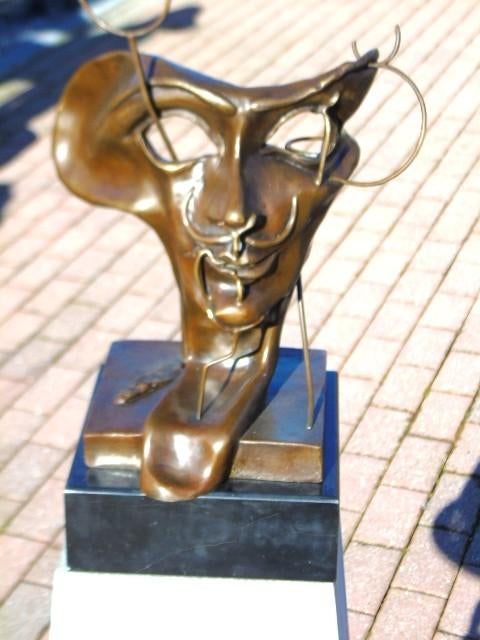 buste le masque en bronze signé , DALI ., Enlèvement ou Envoi, Bronze