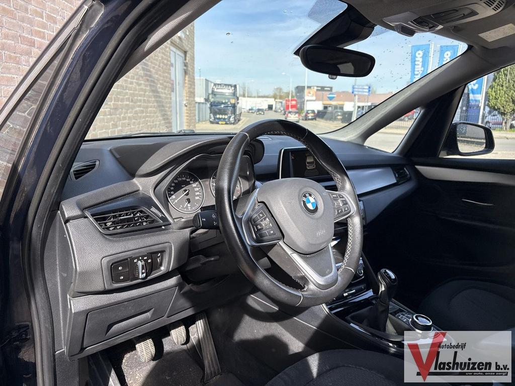 BMW 216 Active Tourer 2-serie 216i Centennial High Executive, Auto's, BMW, Monovolume, Blauw, Navigatiesysteem, 2 Reeks Active Tourer