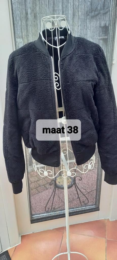 Leuk kort jasje, Kleding | Dames, Ophalen of Verzenden, Jasje