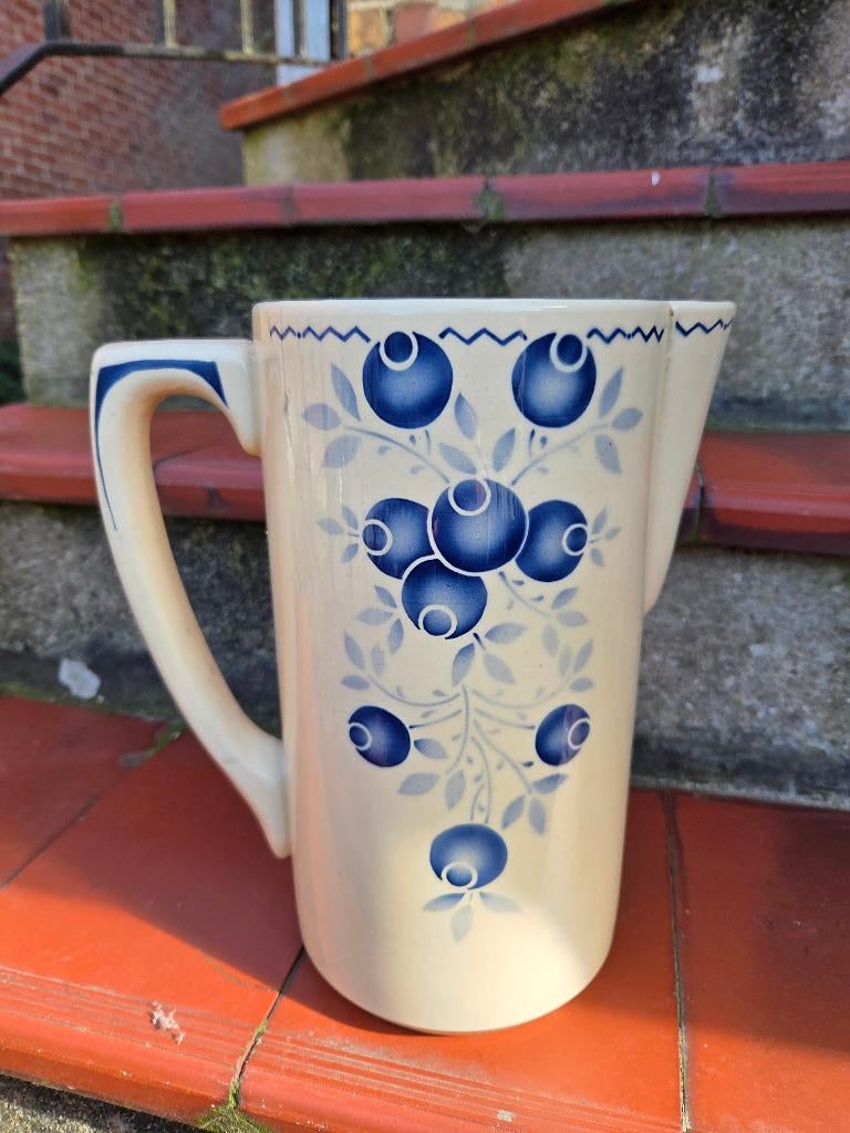 Broc en faïence ancien myrtille bleu numéroté, Enlèvement