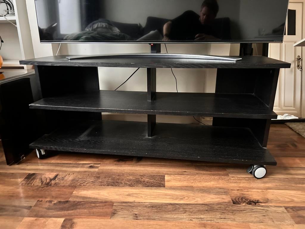 Zwarte houten tv meubel, Huis en Inrichting, Kasten |Televisiemeubels, Ophalen, Gebruikt, 100 tot 150 cm, Minder dan 100 cm