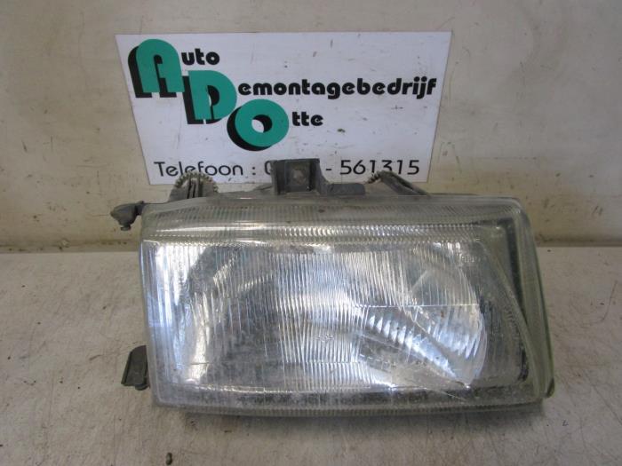 Phare droit d'un Seat Inca, -, 3 mois de garantie, Utilisé, -