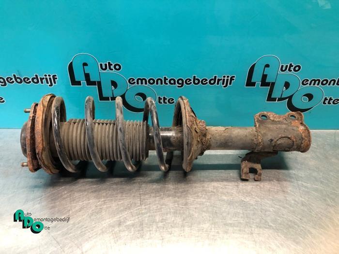 Barre amortisseur avant droit d'un Nissan 100 NX (100 NX 91-, -, 3 mois de garantie, Utilisé, -