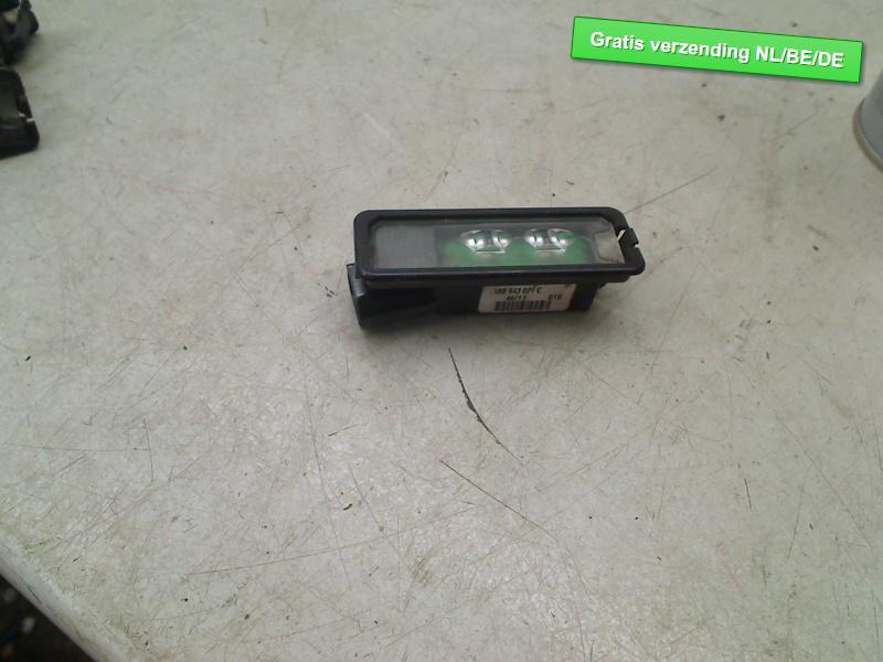 ECLAIRAGE DE PLAQUE LED Volkswagen CC (358) (1K8943021C), Autos : Pièces & Accessoires, Utilisé, De Bloemendaal 21 21
5221 EB  'S HERTOGENBOSCH, NL
