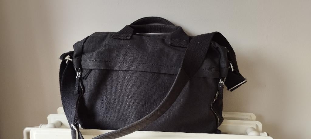 Laptoptas, Computers en Software, Laptoptassen, Ophalen, Zo goed als nieuw, Aktetas