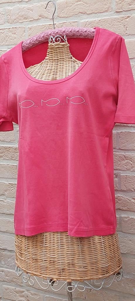 T shirt maat 52cm van oksel tot oksel paprika, Kleding | Dames, T-shirts, Overige kleuren, Maat 46/48 (XL) of groter, Ophalen of Verzenden