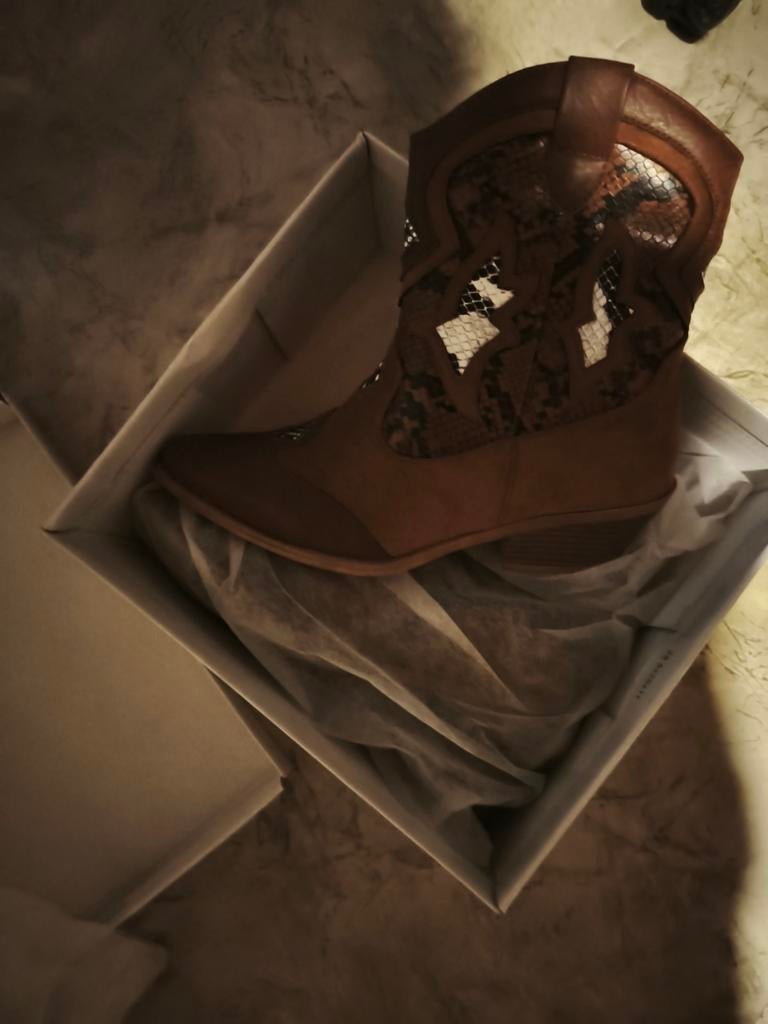 Country laarzen laag model, Ophalen