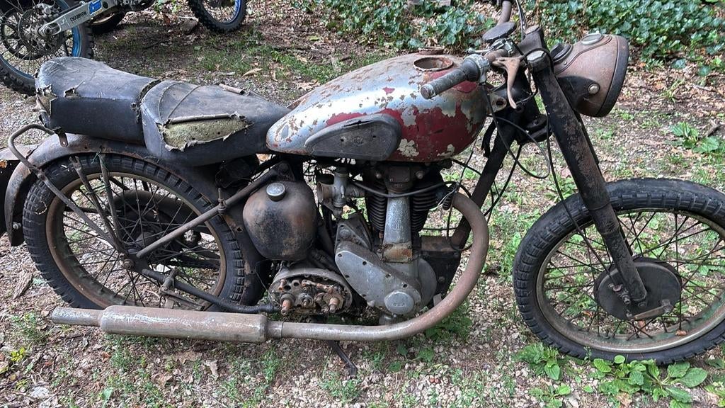 Bsa 350cc met extra cilinder culas piston 500cc van te maken, Ophalen