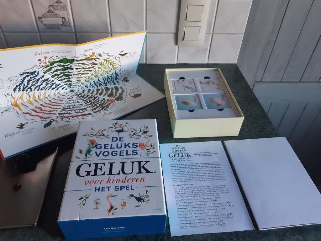 Geluksvogels gezelschapspel, Vijf spelers of meer, Ophalen of Verzenden, Zo goed als nieuw, Lannoo