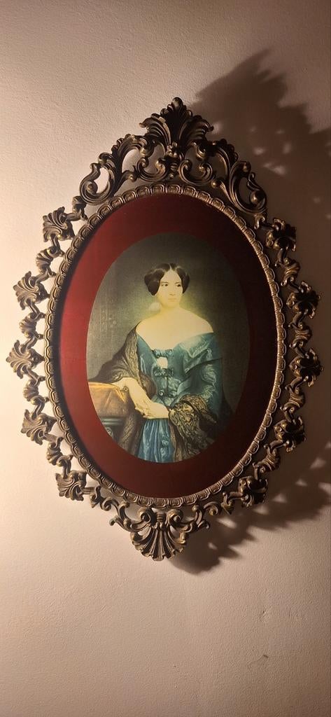 Cadre bombé "Artist's Sister ", Enlèvement ou Envoi