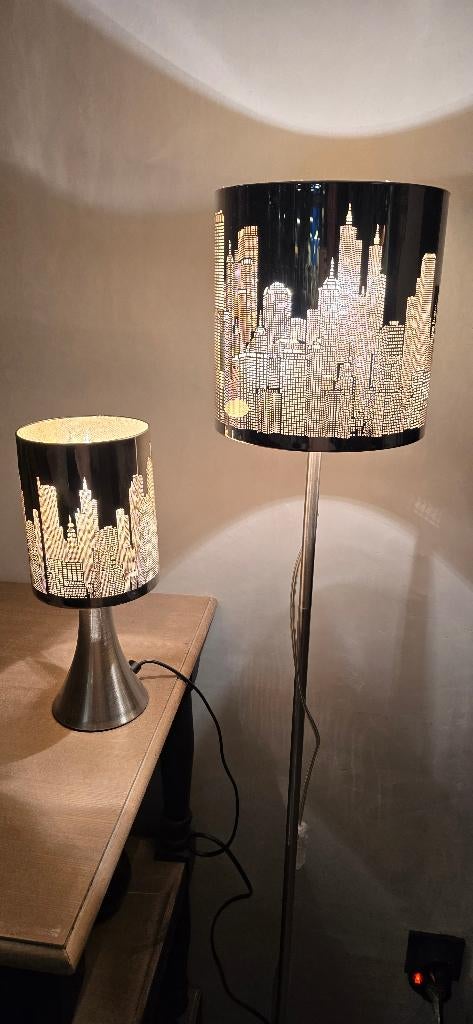 Lot de 2 lampes New York, Enlèvement, Comme neuf, Moderne, 75 cm ou plus