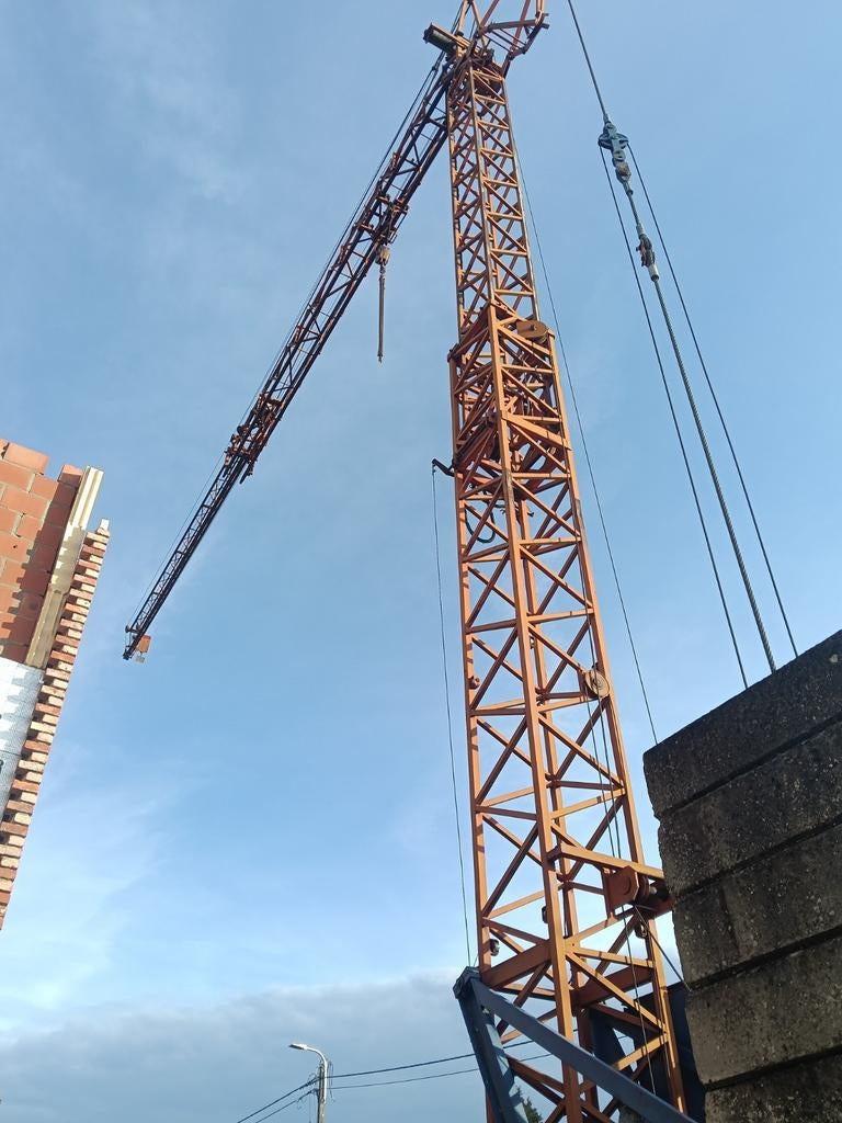 Arcomet T20 bouwkraan, Enlèvement, Grue