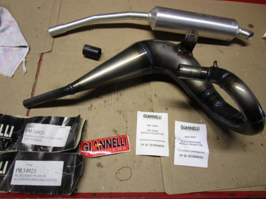 Nieuwe Giannelli uitlaat voor Peugeot XP6 bromfiets vanaf 06, Ophalen of Verzenden, Nieuw, Uitlaat, Peugeot