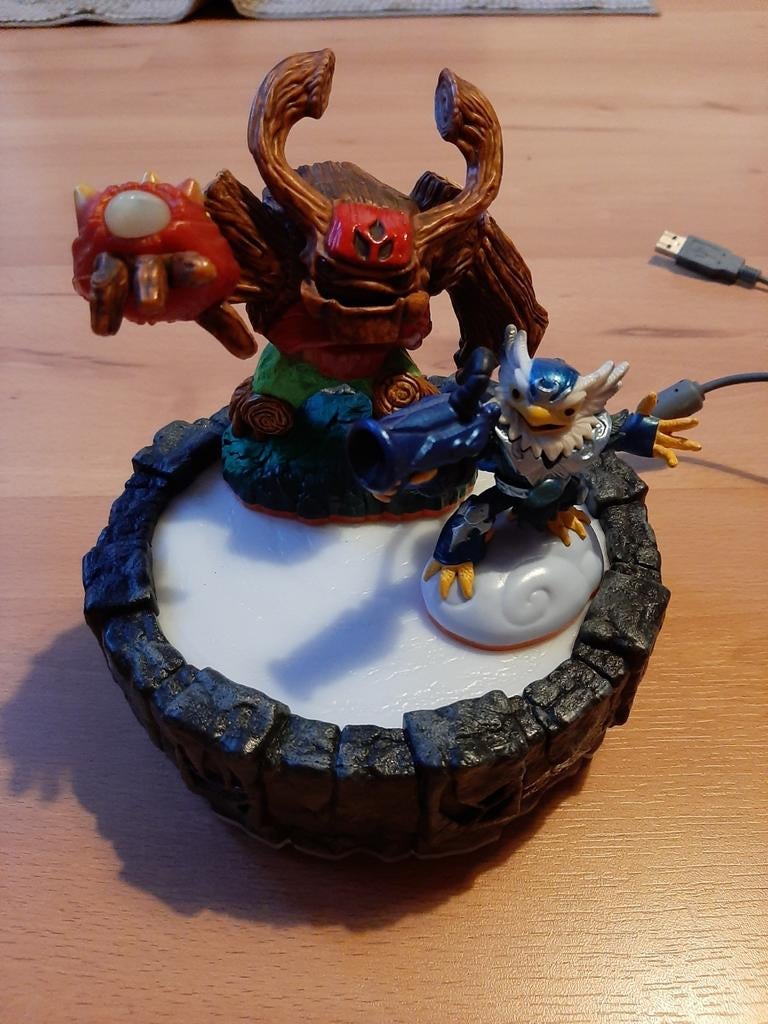 Skylanders Giants starterset (portaal + 2 figuren), Games en Spelcomputers, Games | Sony PlayStation 3, Ophalen of Verzenden, Zo goed als nieuw