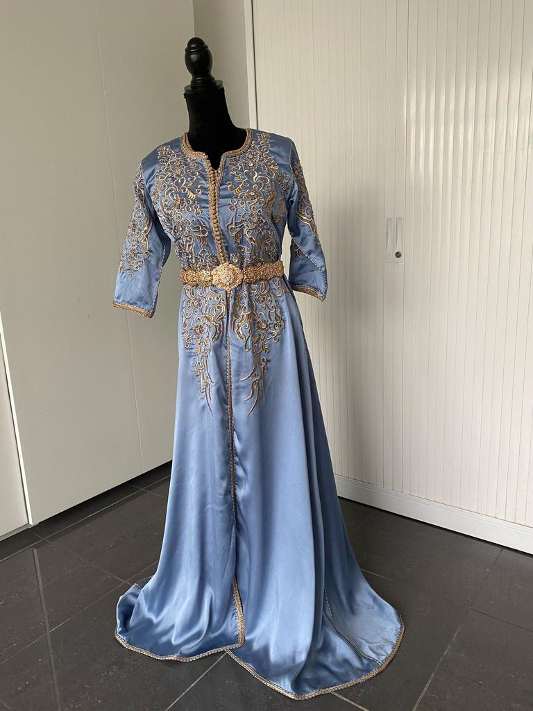 TAKCHITA BLEUE, Enlèvement ou Envoi, Porté