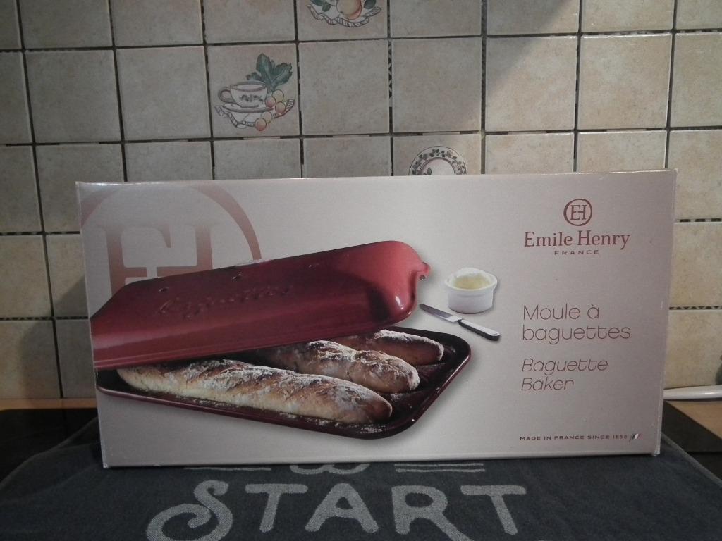 Moule à baguettes en céramique Emile Henry, Maison & Meubles, Cuisine | Vaisselle, Comme neuf, Céramique, Autres types, Autres styles