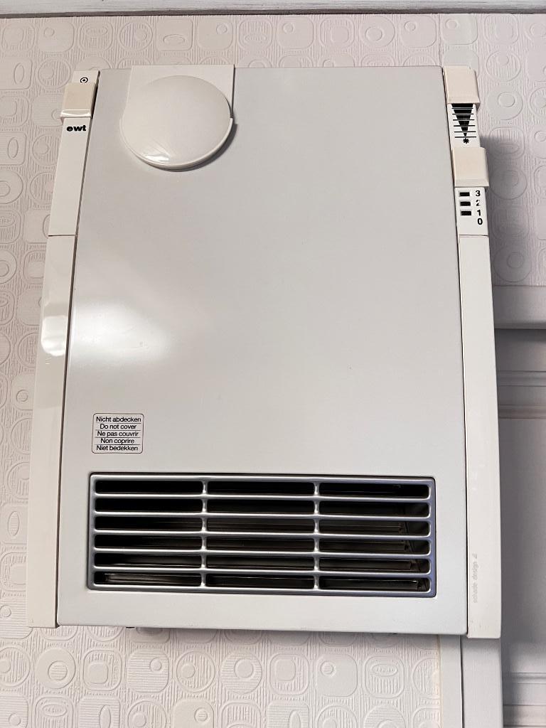 Bijverwarming merk EWT voor wc, berging, Doe-het-zelf en Bouw, Verwarming en Radiatoren, Ophalen, 30 tot 80 cm, Gebruikt, Overige typen