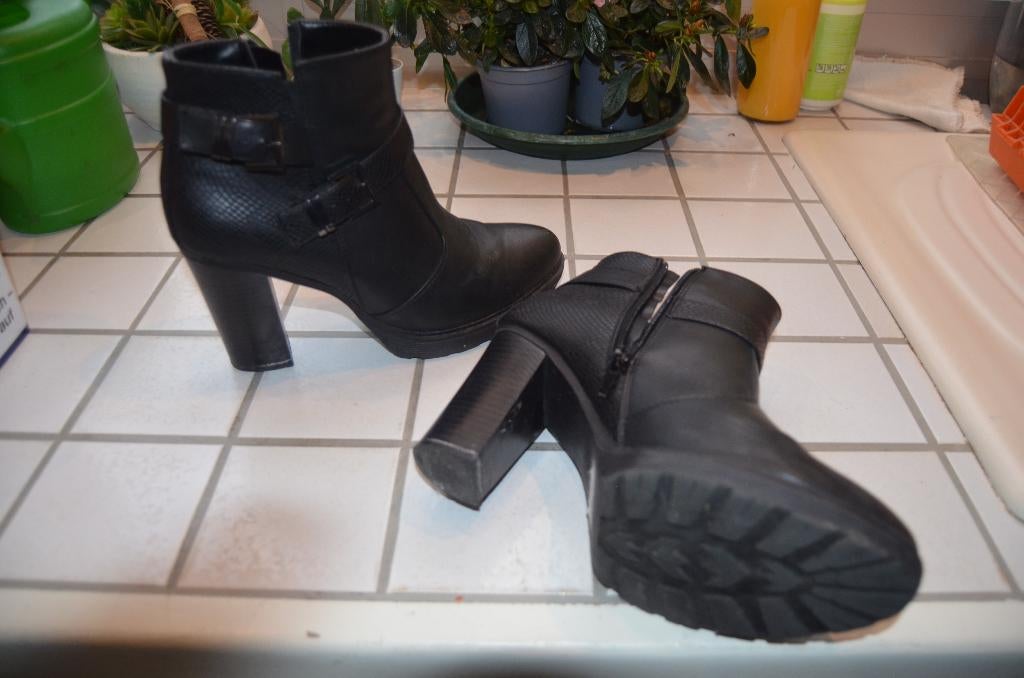 Damesboots, Vêtements | Femmes, Chaussures, Comme neuf, Boots et Botinnes, Noir, Enlèvement