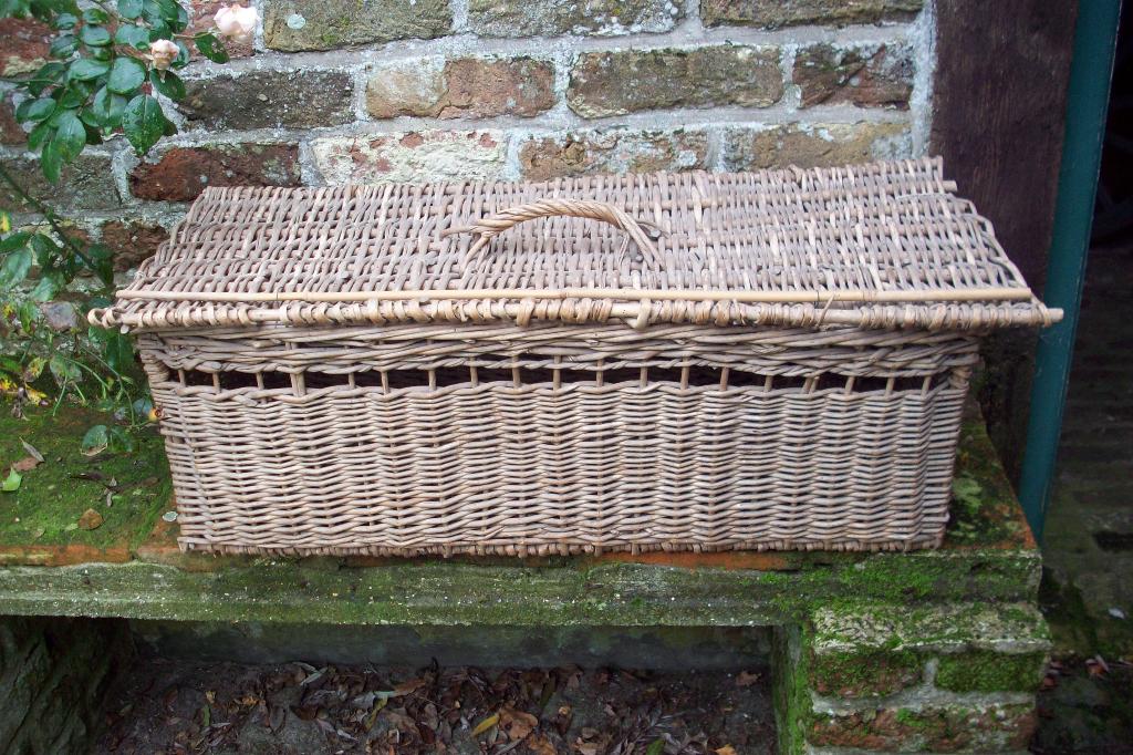 Duivenmand in vlechtwerk, Enlèvement, Utilisé
