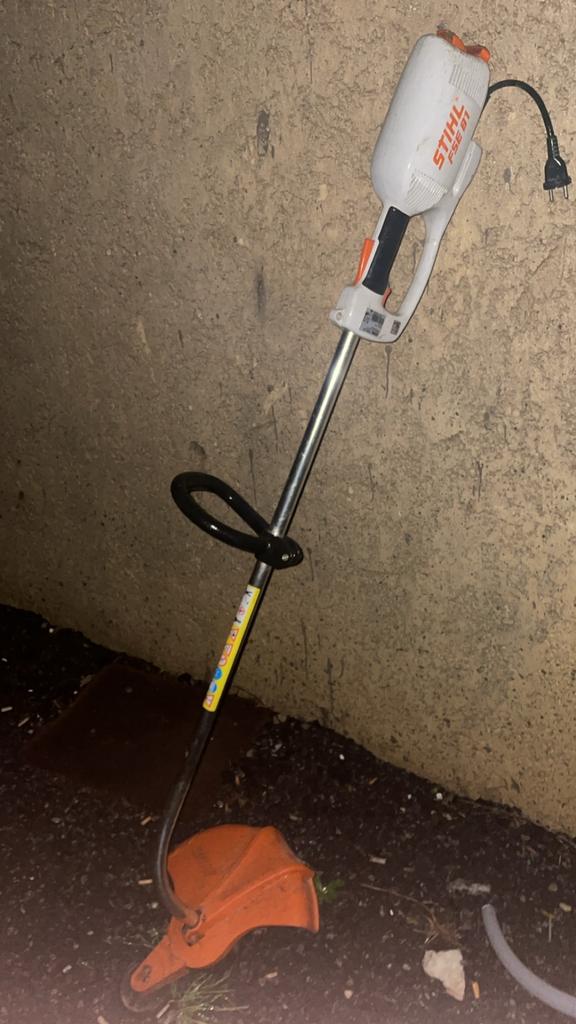 Debrouissaleur Stihl, Jardin & Terrasse, Coupe-bordures, Enlèvement, Comme neuf, Électrique, Stihl
