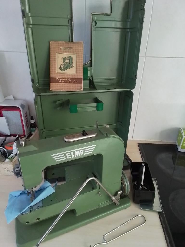 Elna naaimachine, Antiek en Kunst, Antiek | Naaimachines, Ophalen