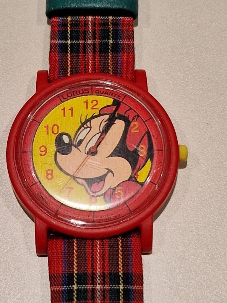 Montre Disney Minnie Mouse, Enlèvement ou Envoi, Utilisé, Rouge, Garçon ou Fille