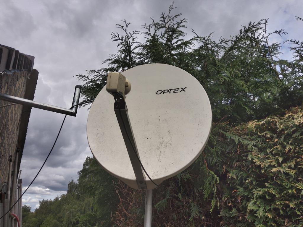 Parabole et tete lnb, TV, Hi-fi & Vidéo, Enlèvement, Utilisé, Antenne (parabolique), Autres marques