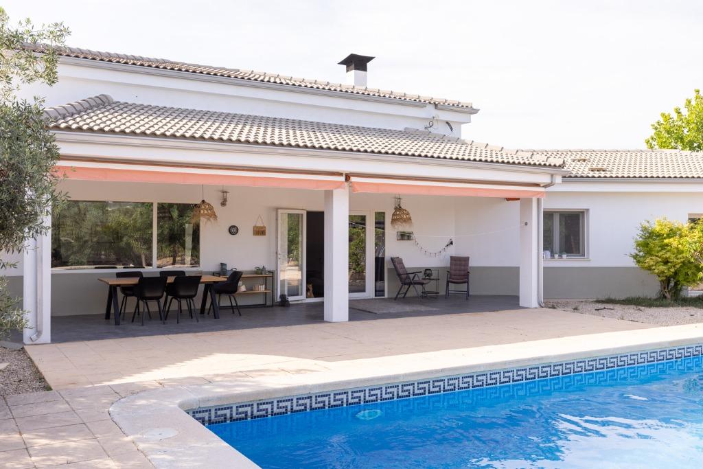 CC0580 - Prachtige villa met zwembad en gastenverblijf, Immo, Buitenland, Spanje, Woonhuis, Landelijk