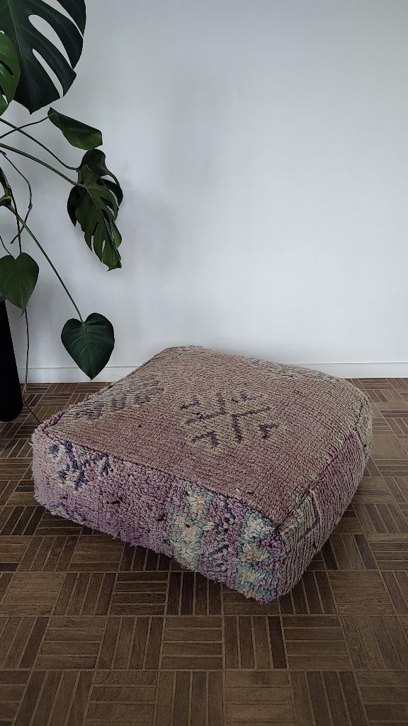 Marokkaans Kelim Vloerkussen oudroze (65cm x 65cm), Huis en Inrichting, Woonaccessoires | Kussens, Zo goed als nieuw, Roze, Vierkant