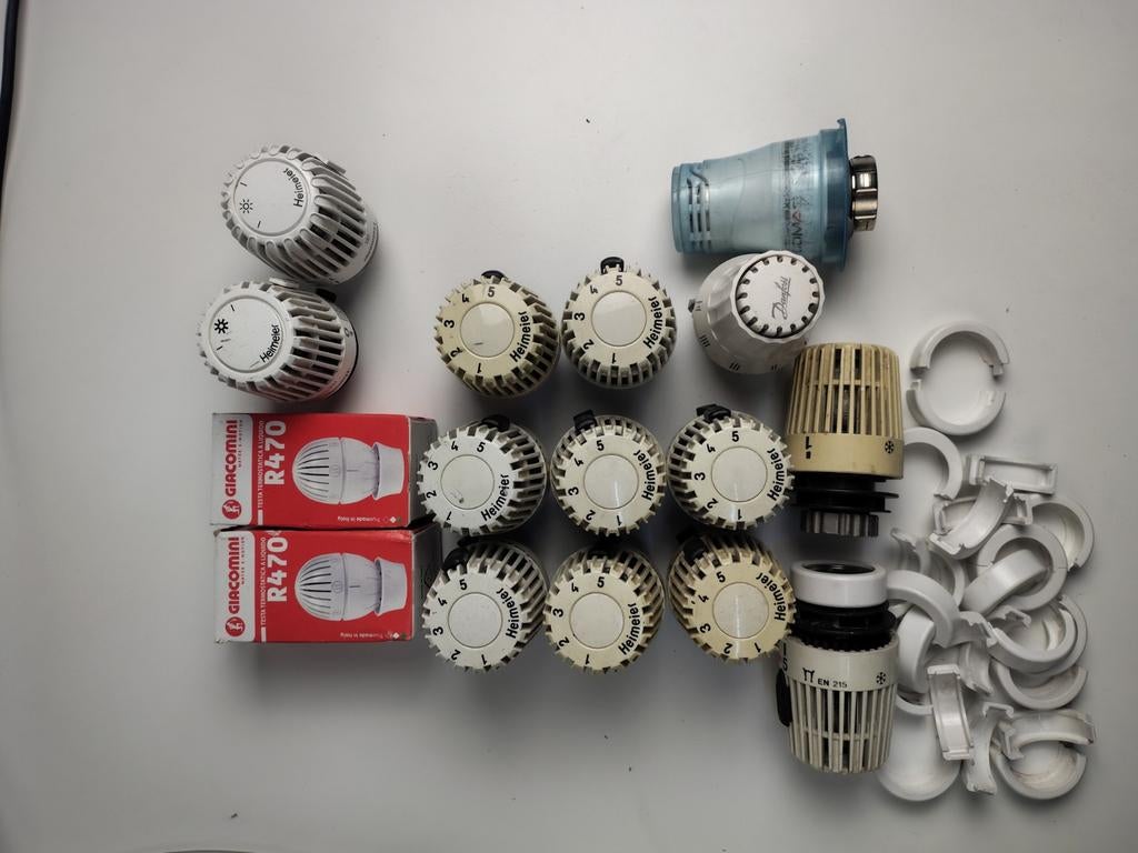 Têtes thermostatiques neuves et d'occasion pour radiateurs, Bricolage & Construction, Thermostats, Utilisé, Enlèvement ou Envoi