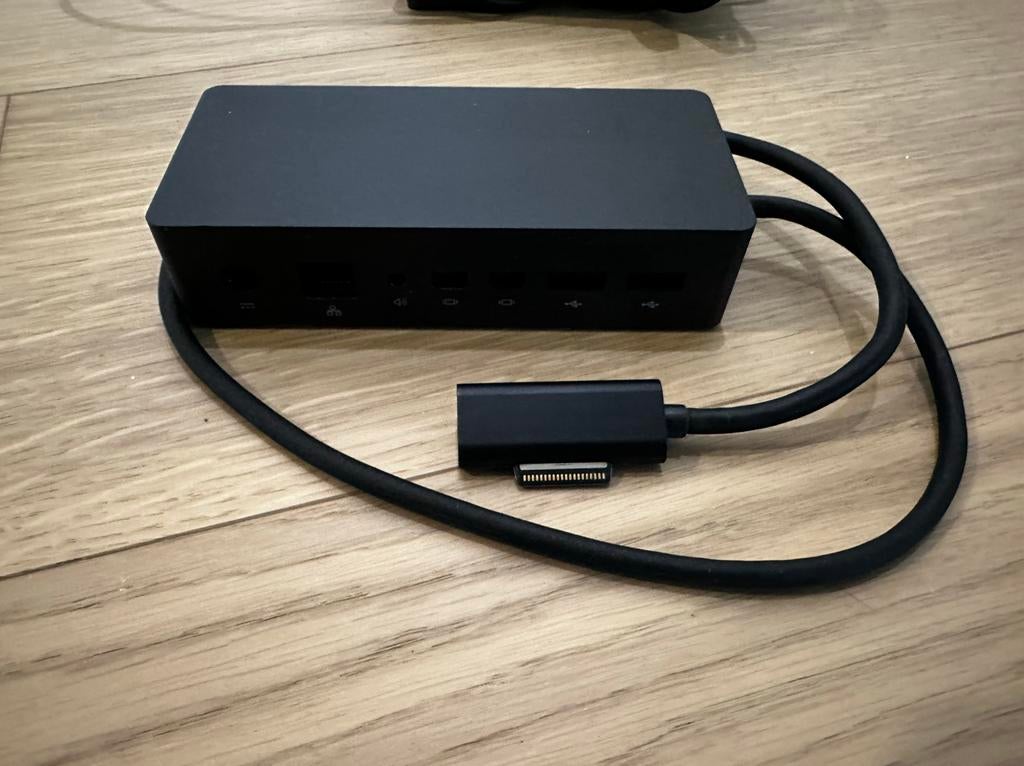 Station d'accueil Microsoft Surface, Enlèvement, Comme neuf, Station d'accueil, Tablette