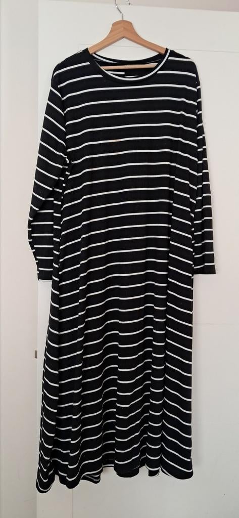 Zwart wit gestreept kleed - lang jurk, Kleding | Dames, Grote Maten, Ophalen of Verzenden, Gedragen, Wit, Jurk