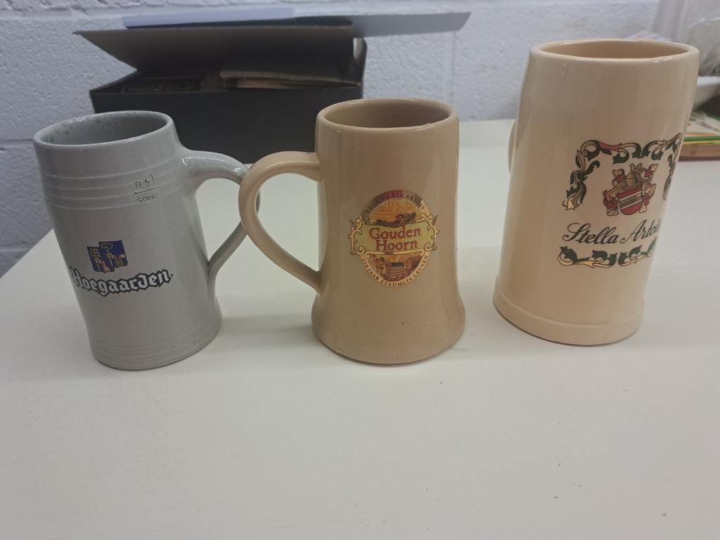 Bierpotten stella artois bierfeesten Leuven1993 /98, Verzamelen, Glas en Drinkglazen, Ophalen of Verzenden, Zo goed als nieuw