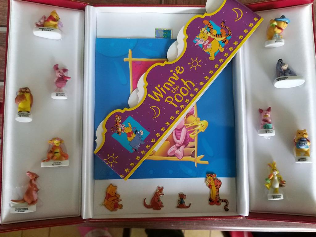 Coffret de  fèves winnie l'Ourson + couronne (fèves mates), Collections, Enlèvement ou Envoi