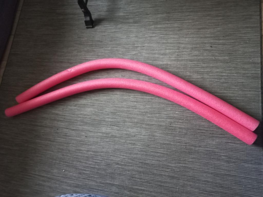 zwemnoodle 2x roze 145 cm, Ophalen, Gebruikt