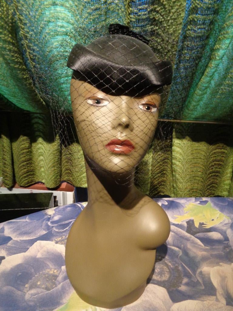 Etalagepop, Ophalen of Verzenden