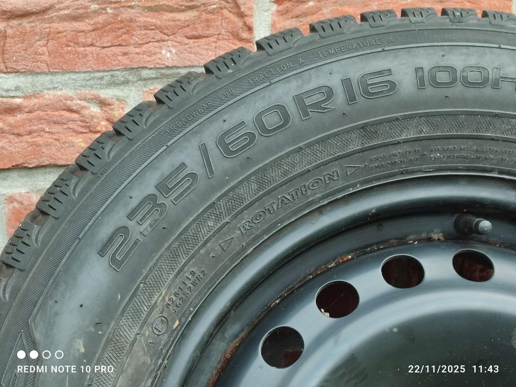 4 pneus hiver 235/60/R16, Autos : Pièces & Accessoires, Pneus & Jantes, Pneus hiver, 16 pouces, Véhicule de tourisme, Pneu(s)