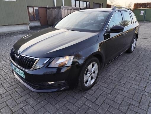 Skoda Octavia 1.5 TGI, GNV, 2020, 179049 km, 8999 euros, Autos, Achat, Entretenue par le concessionnaire, Noir, 5 portes