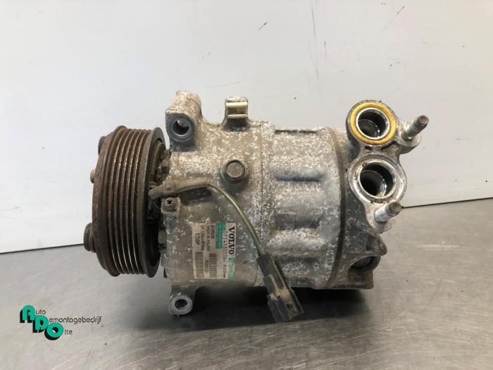 Aircopomp van een Volvo V40 (V40 12-), Gebruikt, -, -, Ophalen of Verzenden