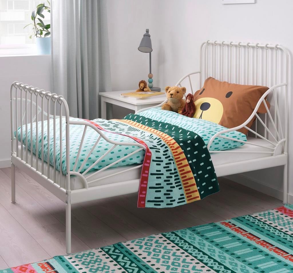 Lit bébé + matelas Ikea, Enfants & Bébés, Chambre d'enfant | Lits, Enlèvement, Comme neuf, Matelas