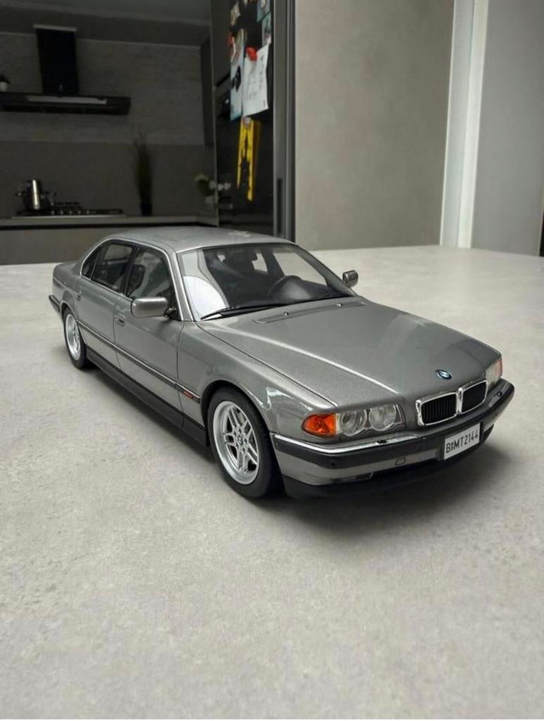 Ottomobile BMW E38 750il 1:18, Enlèvement, Neuf, Voiture, OttOMobile