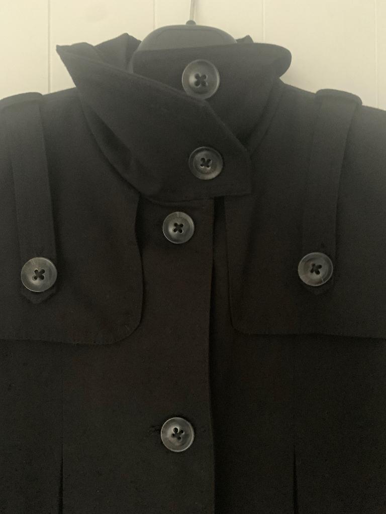 Zwarte jas dames Vila Took jacquet XS military buttons, Vêtements | Femmes, Vestes | Hiver, Enlèvement ou Envoi, Vila, Taille 34 (XS) ou plus petite