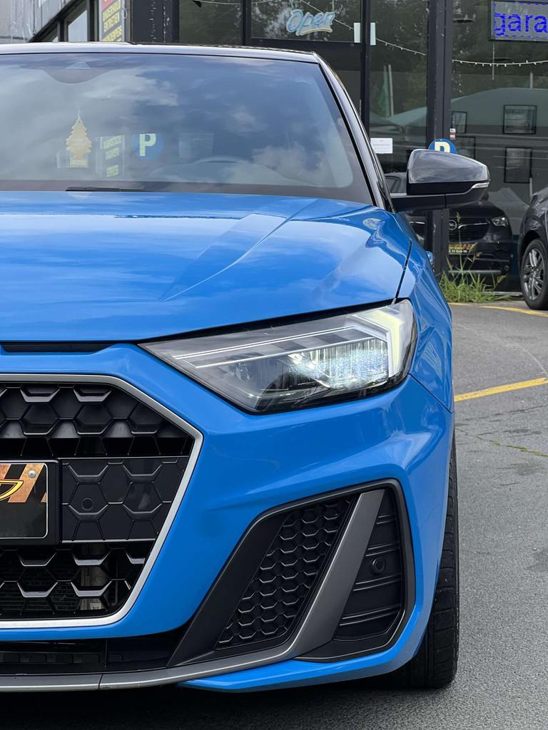 Audi A1 Sportback TFSI EURO VI* S line tronic ✅garantie1, Auto's, Audi, Zwart, 1675 kg, 95 pk, Blauw
