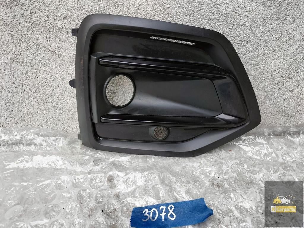 80A807682N, CALANDRE DE PARE-CHOCS DE RELAIS DE LEVAGE AUDI, Autos : Pièces & Accessoires, Pare-chocs, AUDI AG, Auto-Union-Strasse 1
85045  Ingolstadt, DE